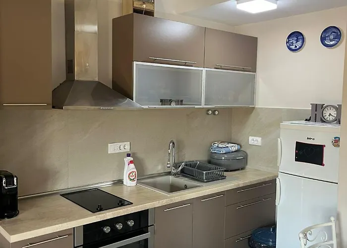 Jana 4 アパート *